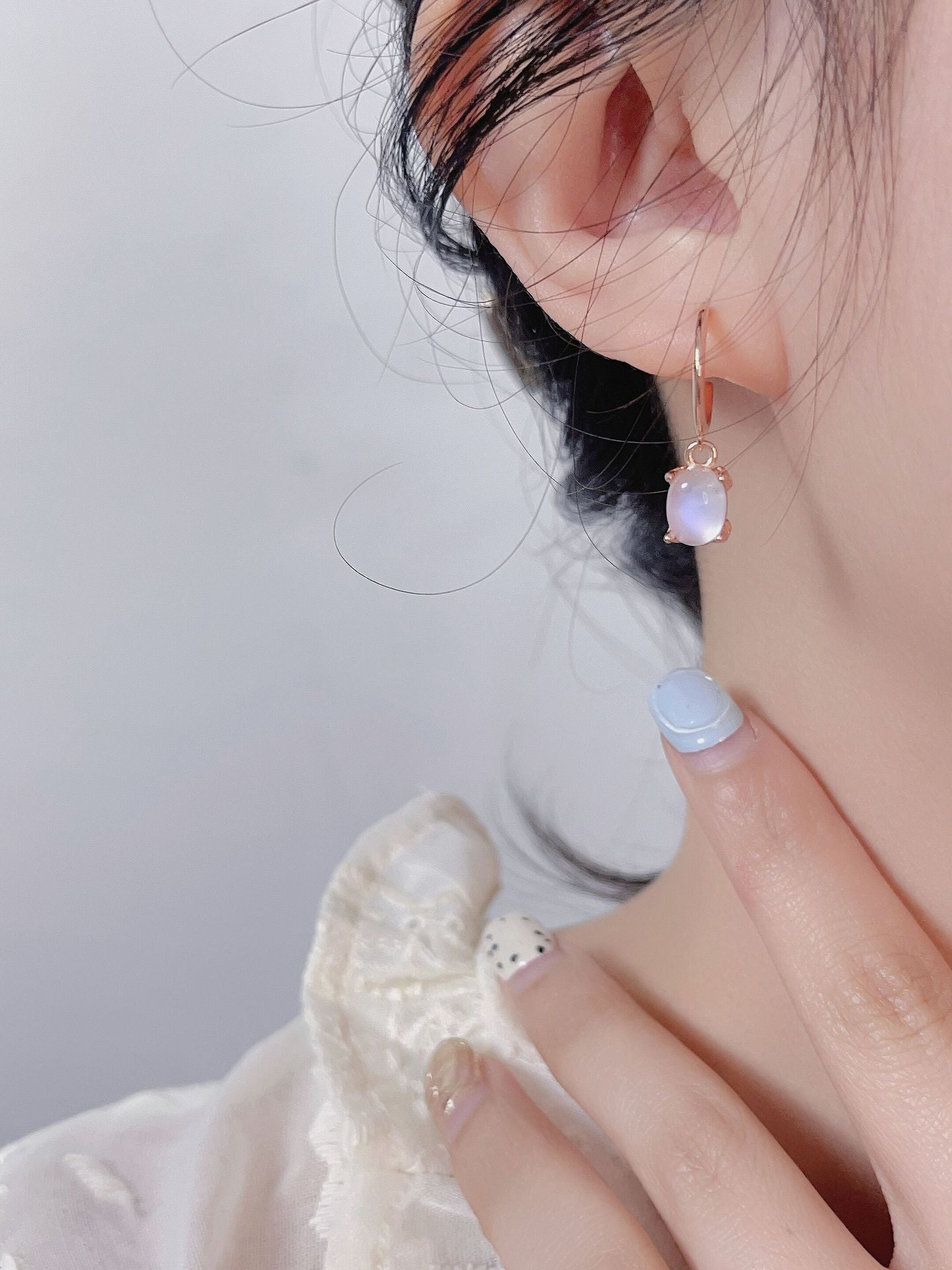 Bettina Moonstone Earring