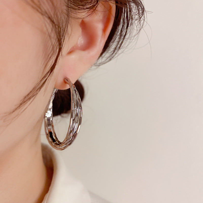 Laura Metal Twisted Ear-cuffs