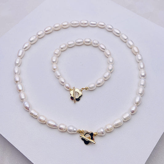 Ella Freshwater Pearls Necklace