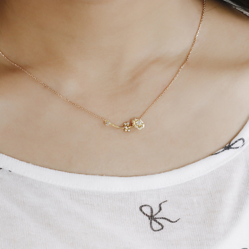 Golden Bloom Moissanite Necklace